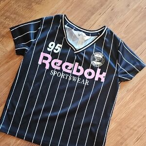 🧡3/$15 EUC REEBOK Black and Pink Kids Jersey